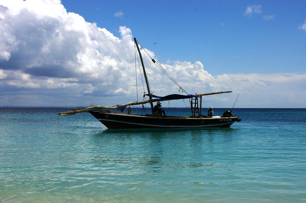 Kipepeo Beach And Village Dar es Salaam Ngoại thất bức ảnh